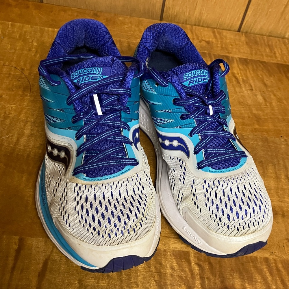 Saucony Ride running shoes